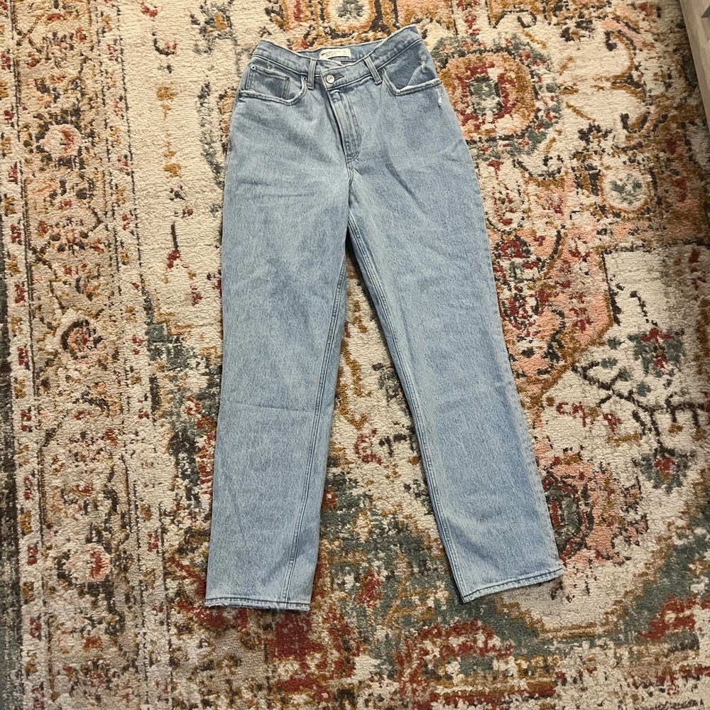 Abercrombie ultra high waisted straight let jean with cross waist band